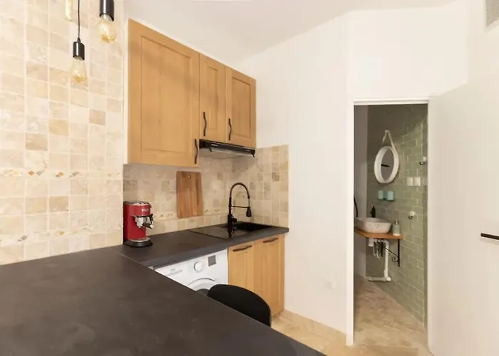 Montholon1 Charming Lafayette And Opera